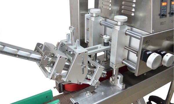 Mesin Capping Linear Spindle Otomatis